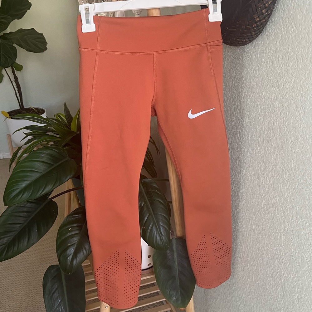 Nike Dri Fit Womens Capri Legging Burnt Orange Rust with Pockets